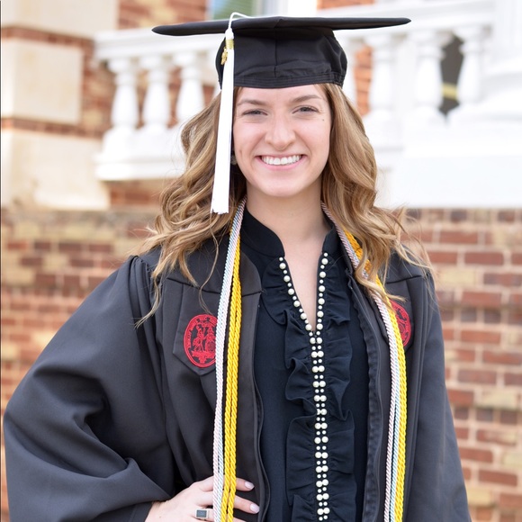 Meet your Posher, Annalee - Picture 4 of 5